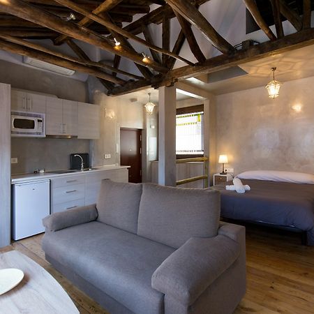 Los Lobos Suites Apartamentos Granada Eksteriør billede