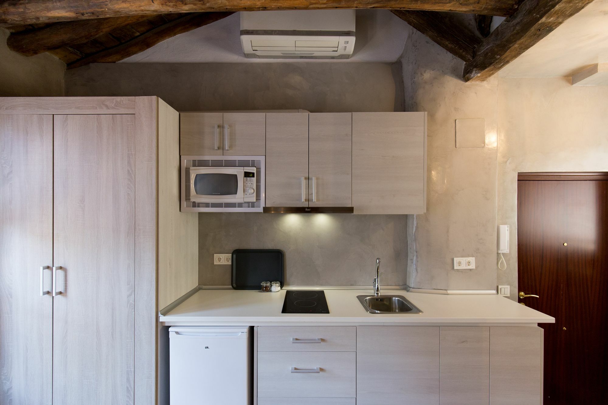 Los Lobos Suites Apartamentos Granada Eksteriør billede