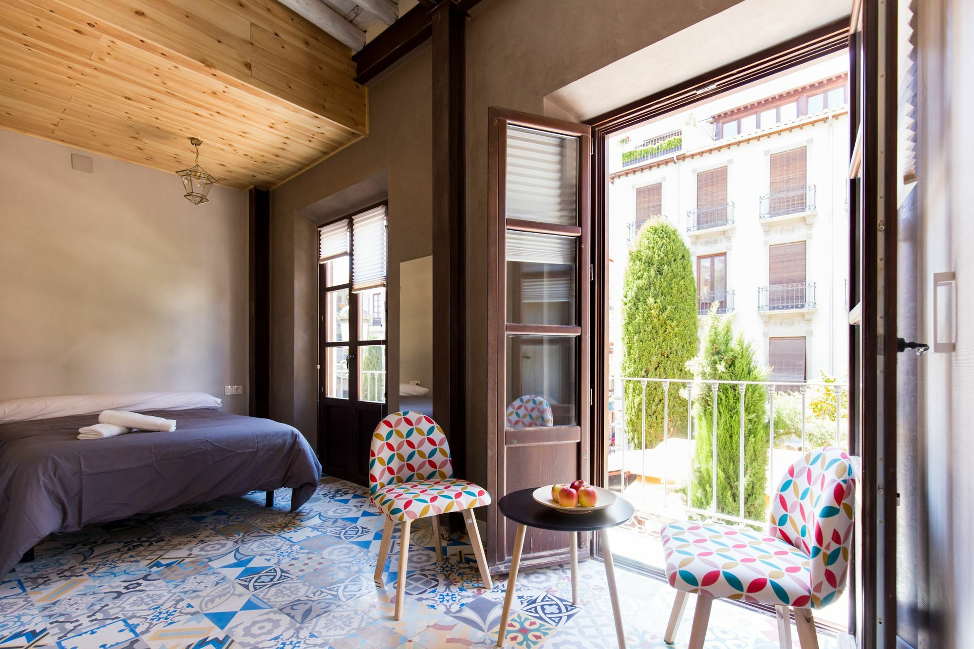 Los Lobos Suites Apartamentos Granada Eksteriør billede