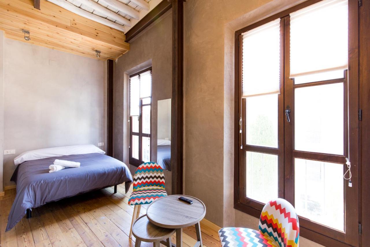 Los Lobos Suites Apartamentos Granada Eksteriør billede